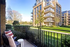 Broom Road, Teddington, TW11 photo 13