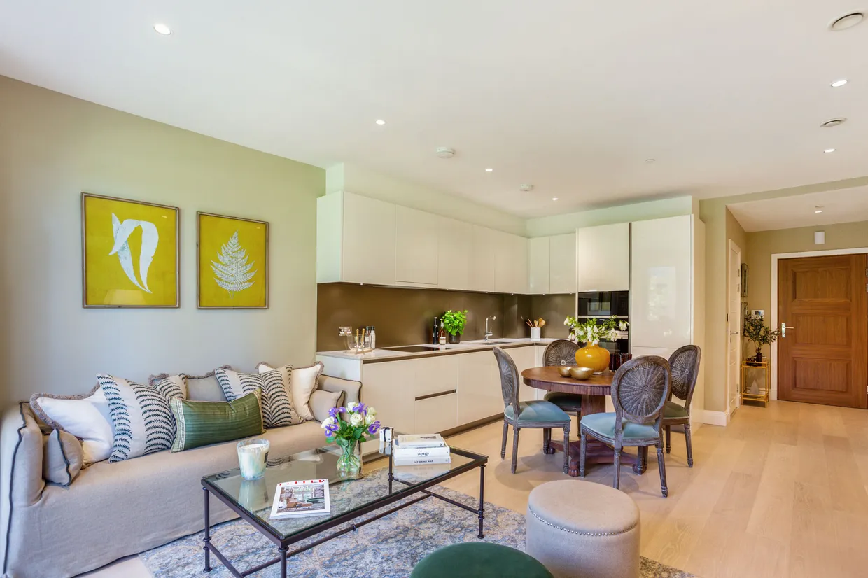 Broom Road, Teddington, TW11 photo 5
