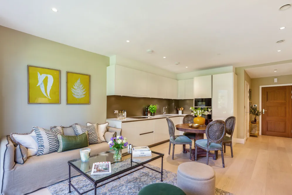 Broom Road, Teddington, TW11 photo 5