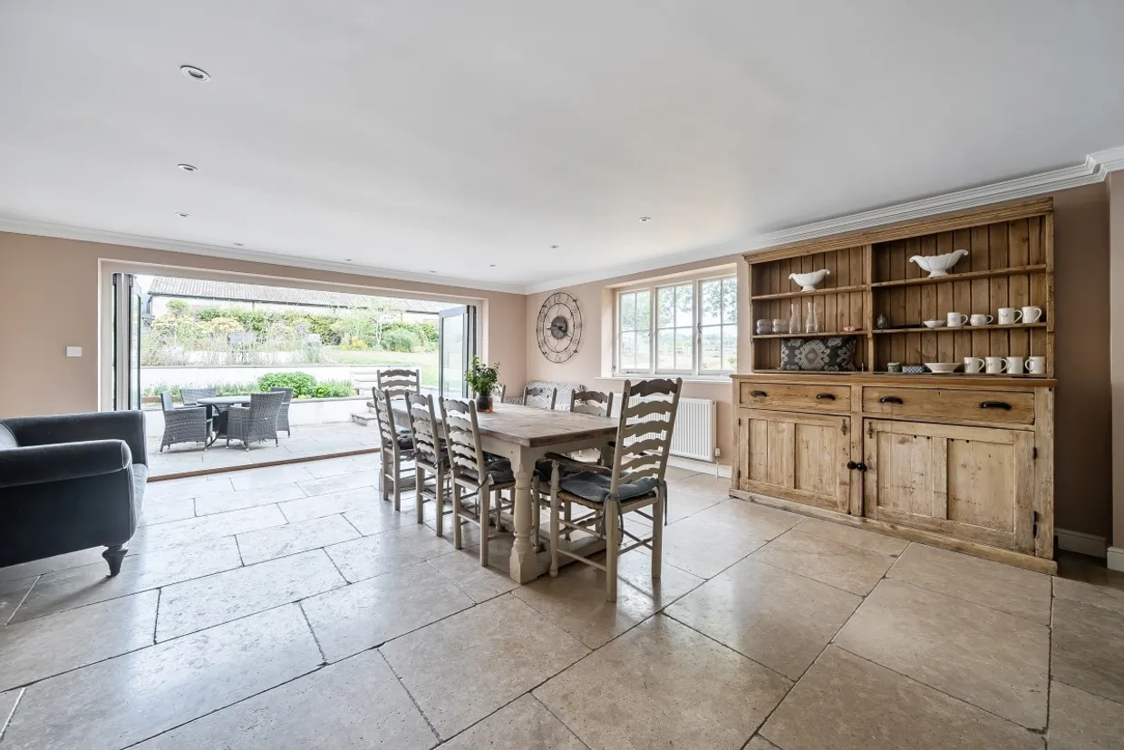 East Meon Petersfield GU32 photo 4
