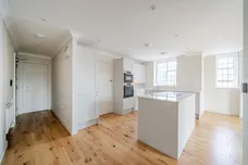 Lammas Lane, Esher KT10 photo 5