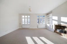 Agincourt Road London NW3 photo 5