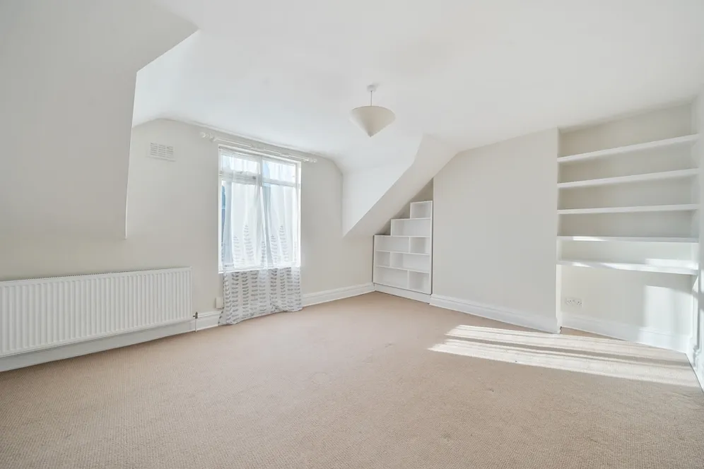 Agincourt Road London NW3 photo 6