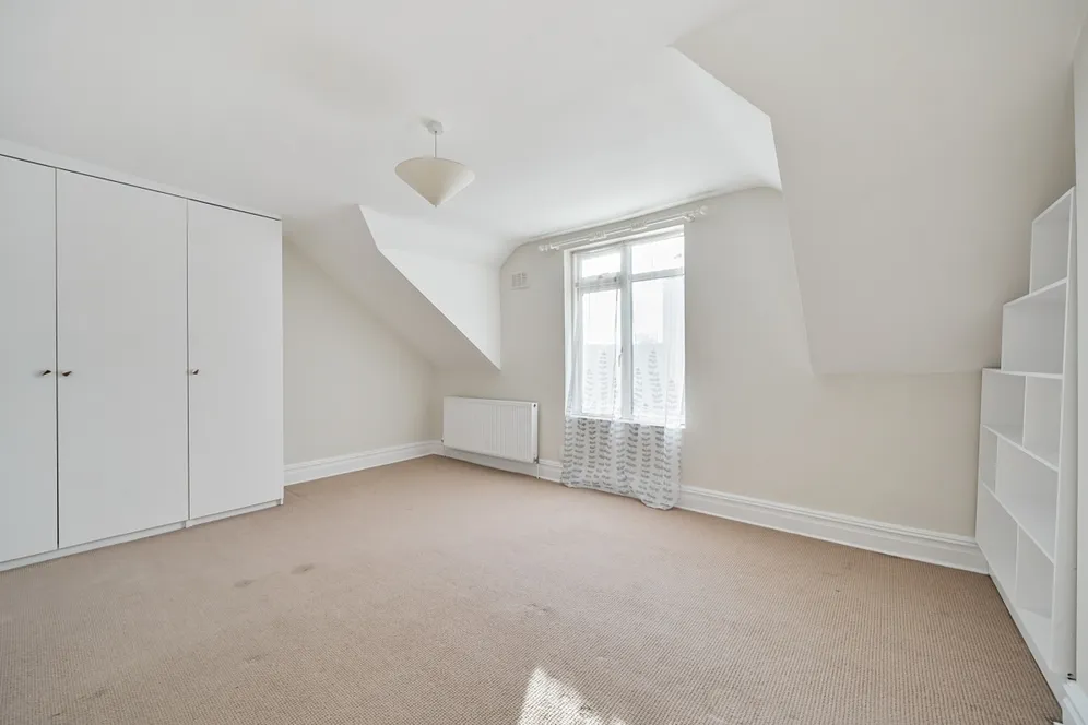 Agincourt Road London NW3 photo 12