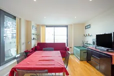 Chrisp Street, E14 photo 8