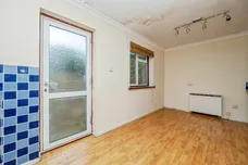 Greenlands Avenue, Redditch