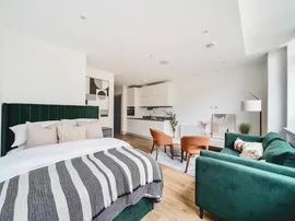 Lawrence Road, LONDON photo