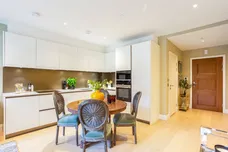 Broom Road, Teddington, TW11 photo 1