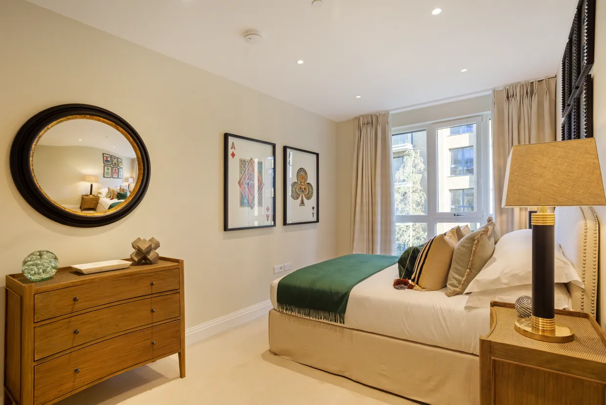 Broom Road, Teddington, TW11 photo 1