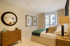 Broom Road, Teddington, TW11 photo 1
