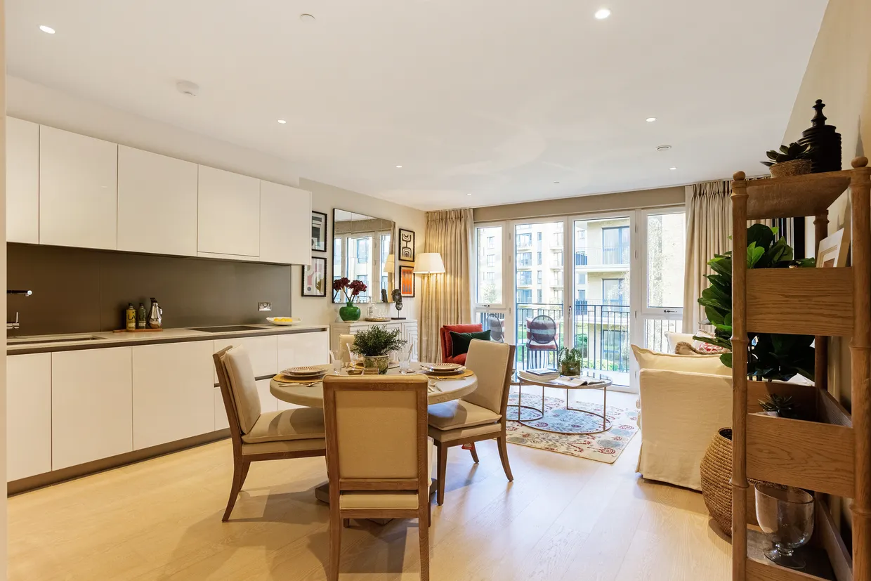 Broom Road, Teddington, TW11 photo 2