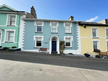 11 High Terrace, New Quay, SA45
