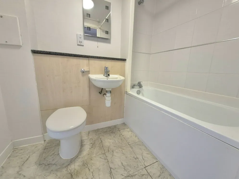 Property carousel item 5