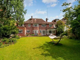Roedean Crescent, Roehampton, London photo