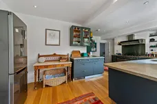 Roedean Crescent, Roehampton, London