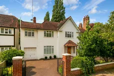 Roedean Crescent, Roehampton, London