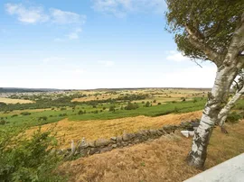 Dobrudden, Baildon, Shipley thumb 3
