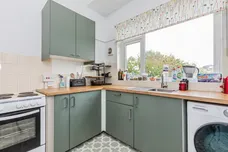 St. Helens Crescent, Hastings