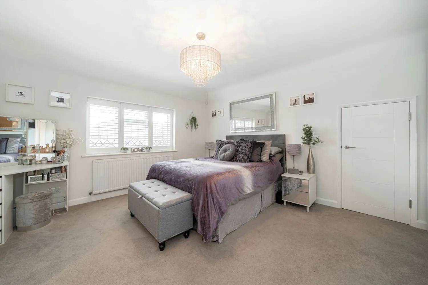 Queens Avenue, West Byfleet, KT14 photo 6