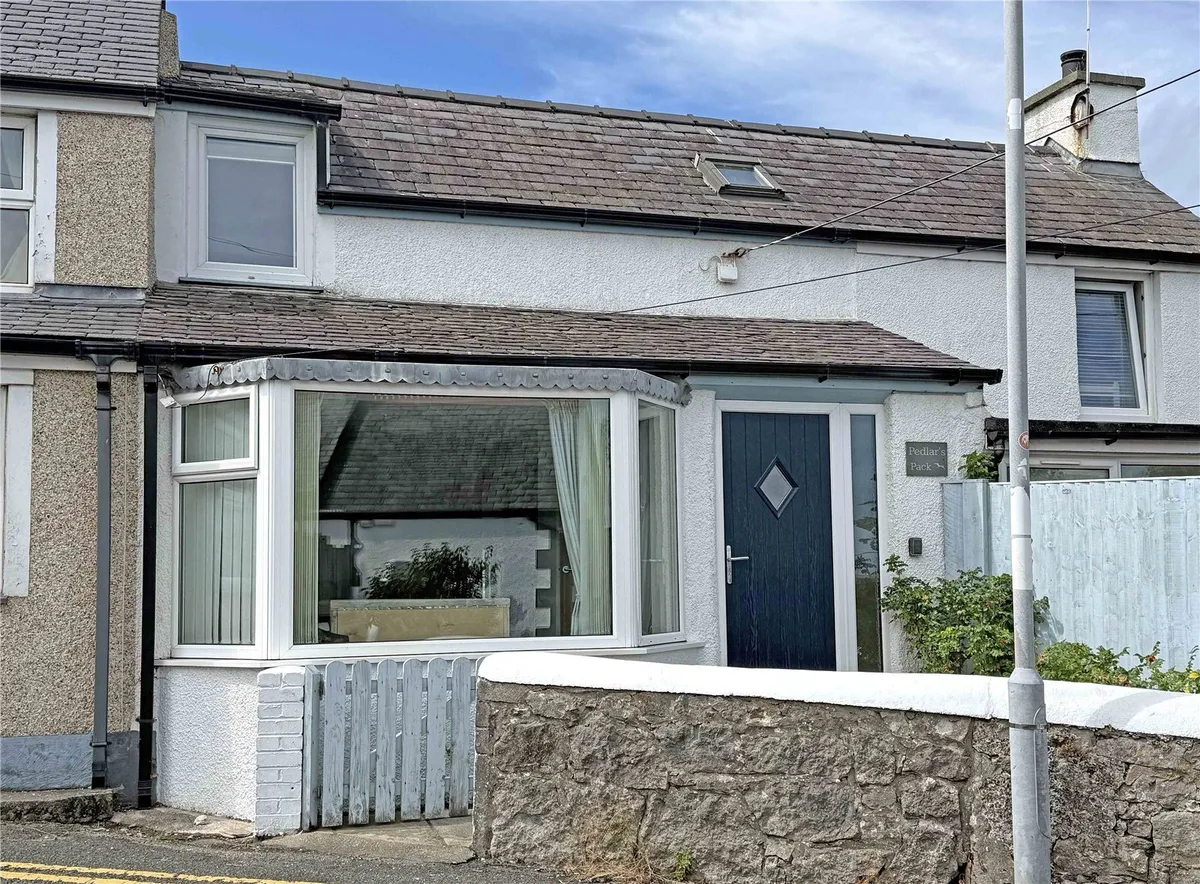 Moelfre, Isle of Anglesey, LL72