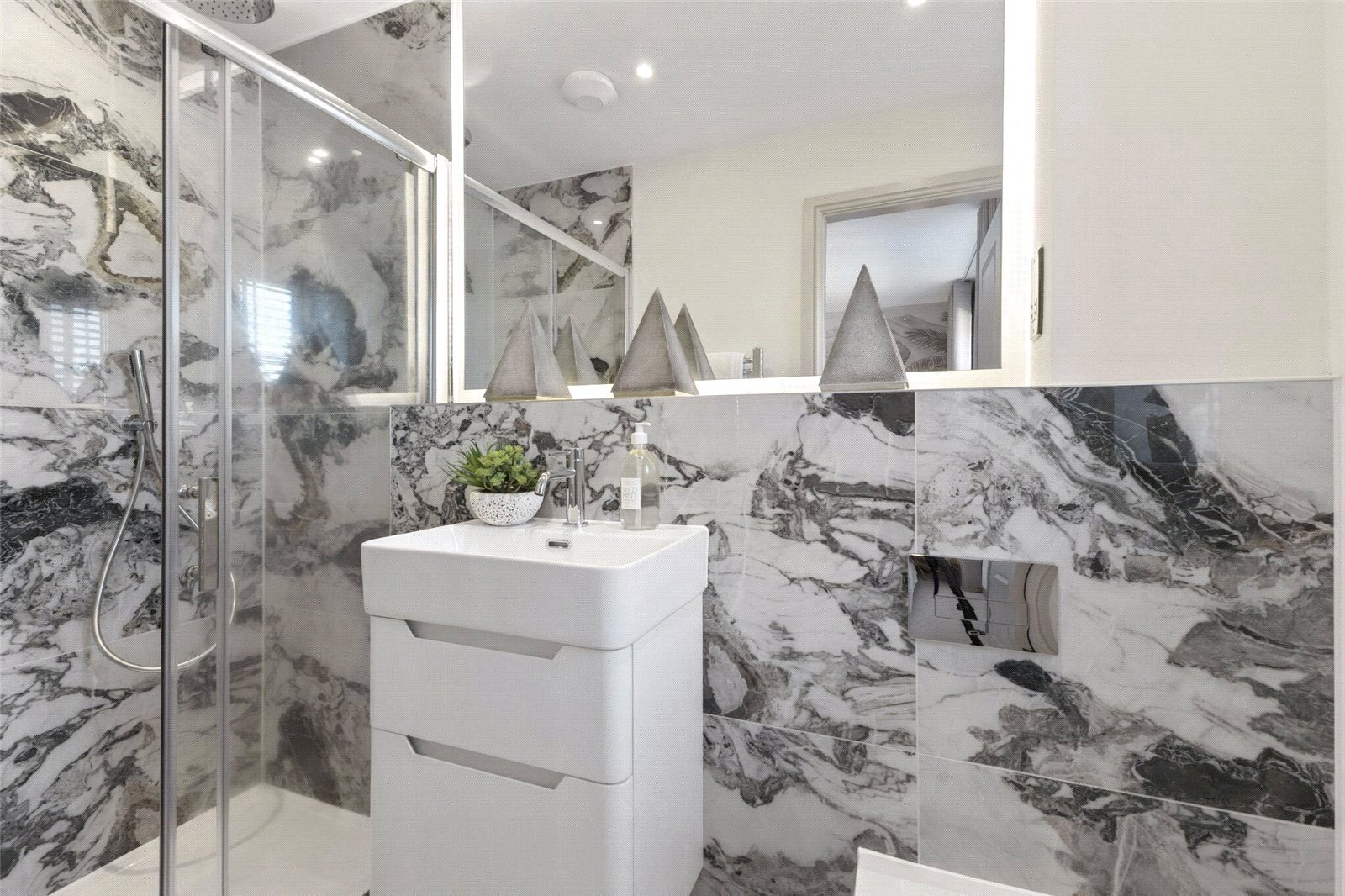 Highfields, Leatherhead Road, Bookham, Surrey, KT23 Image 7