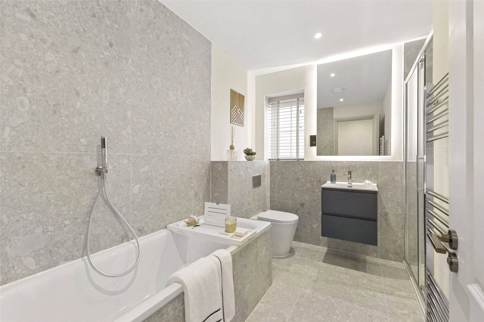 Highfields, Leatherhead Road, Bookham, Surrey, KT23 Image 10