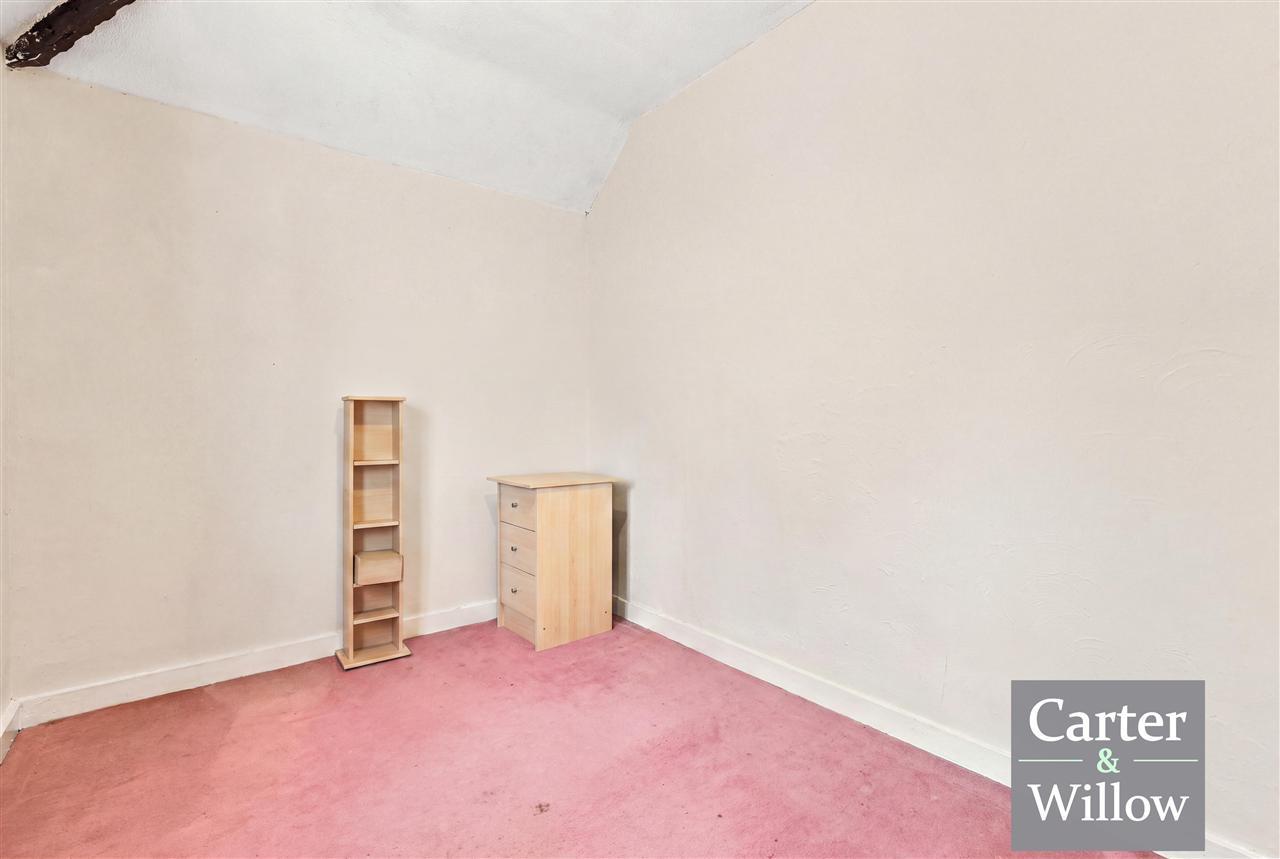 Sutton Road, Barking, Essex Image 14