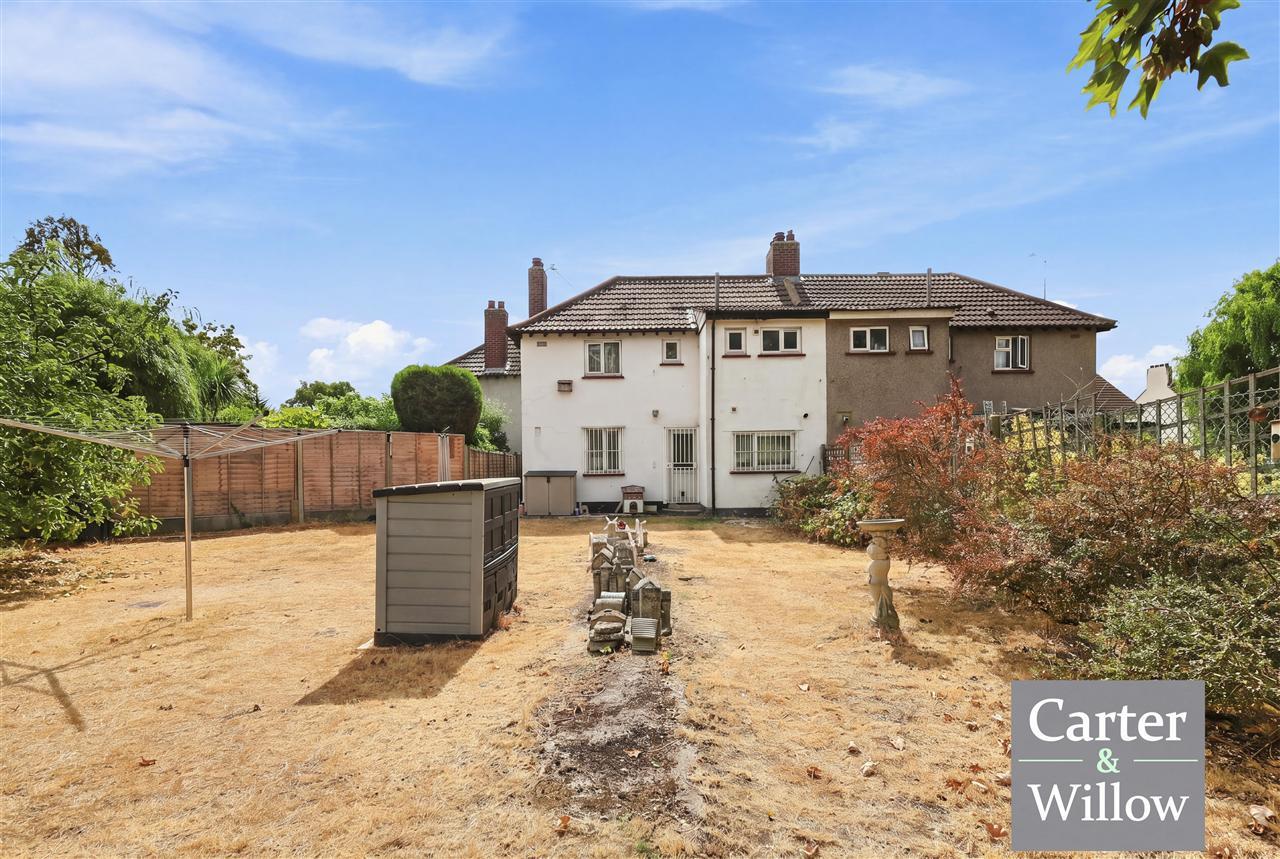 Sutton Road, Barking, Essex Image 17