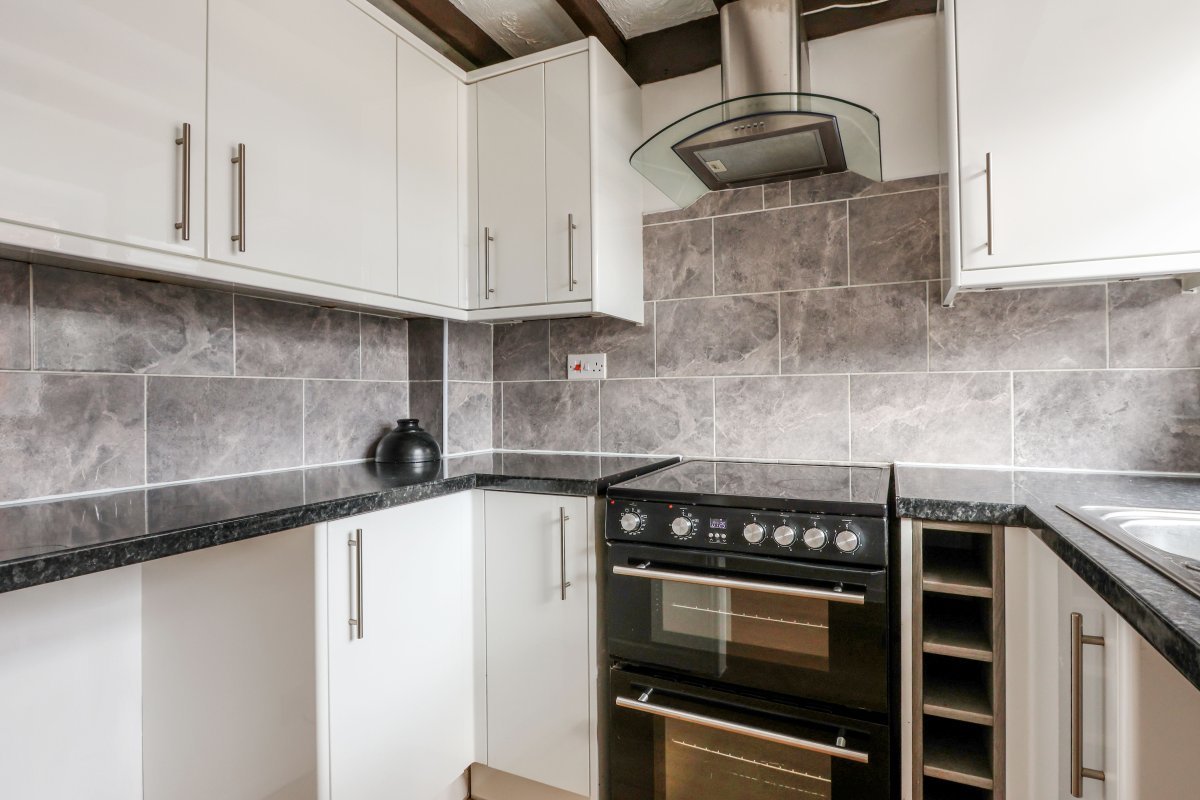 Thames Close, Ferndown Image 3