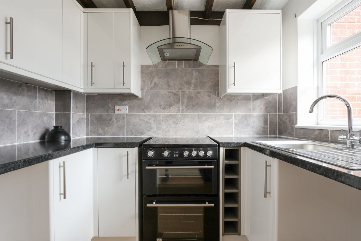 Thames Close, Ferndown Image 4
