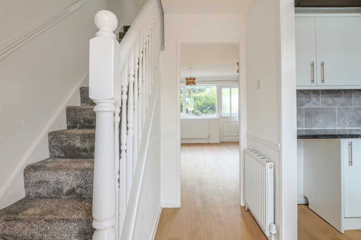 Thames Close, Ferndown Image 5