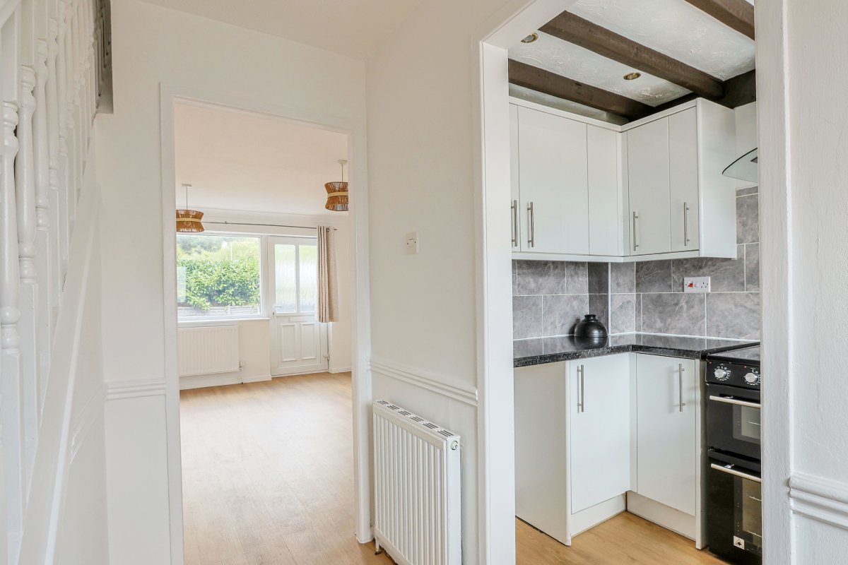Thames Close, Ferndown Image 6