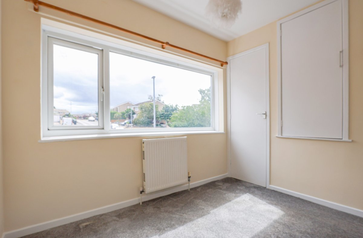 Thames Close, Ferndown Image 12