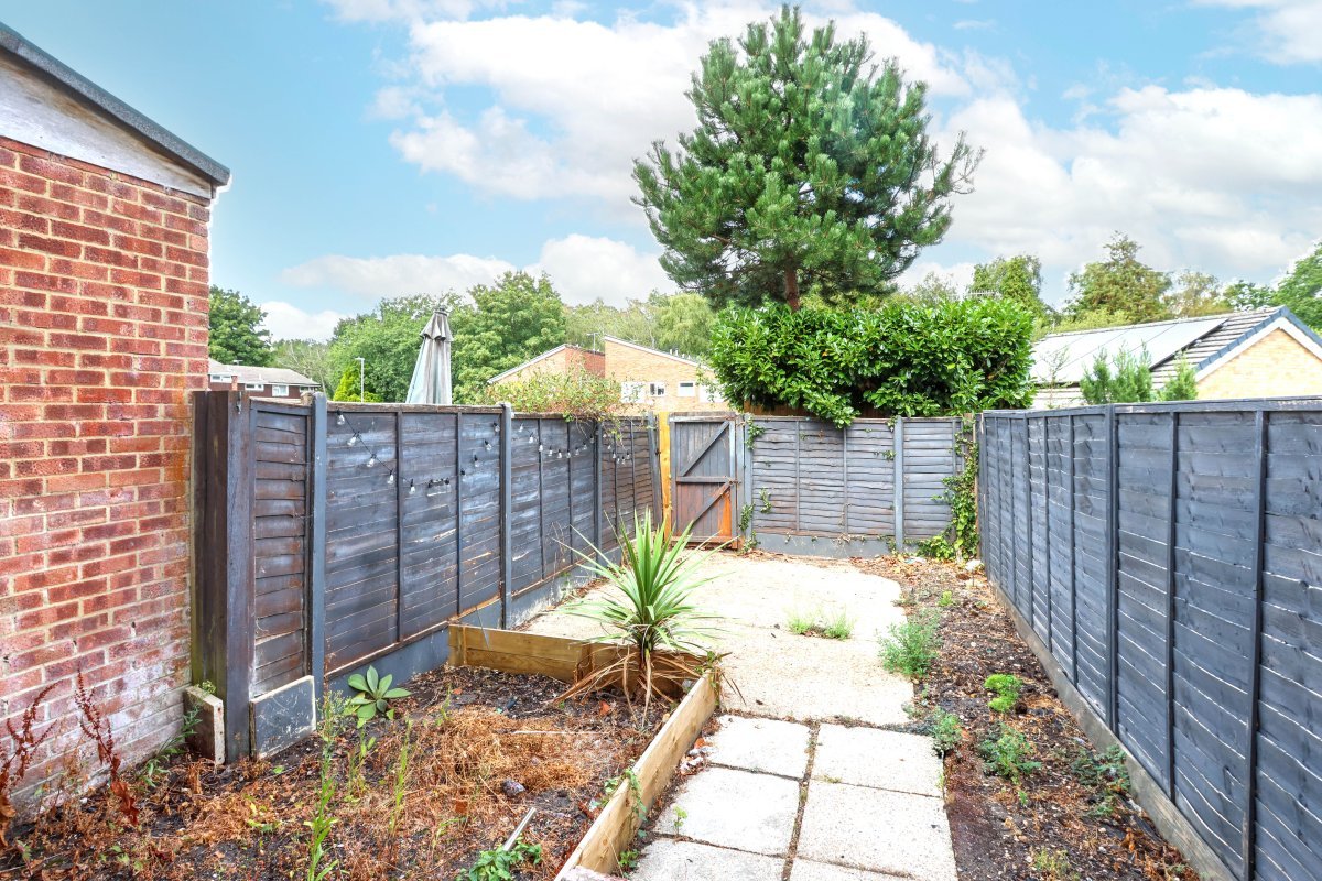Thames Close, Ferndown Image 15