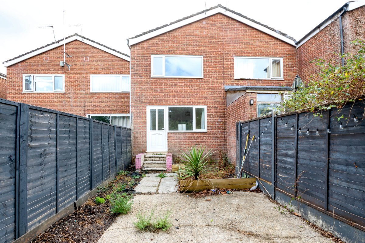 Thames Close, Ferndown Image 16