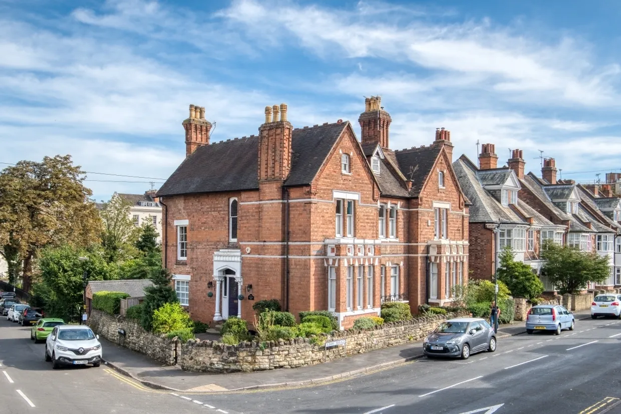 Beauchamp Hill Leamington Spa CV32 photo 1