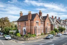 Beauchamp Hill Leamington Spa CV32 photo 1