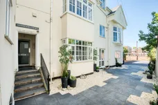 Binswood Avenue Leamington Spa CV32 photo 2
