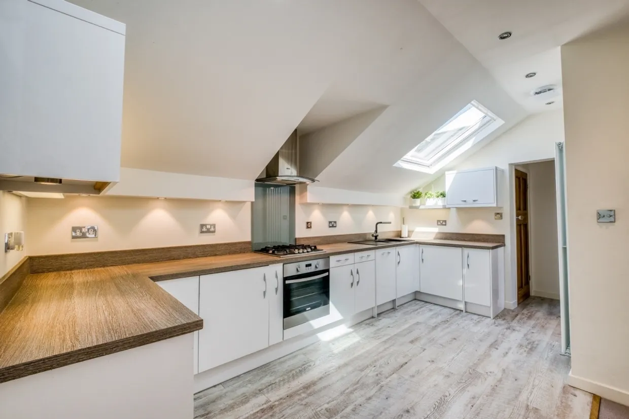 Binswood Avenue Leamington Spa CV32 photo 3