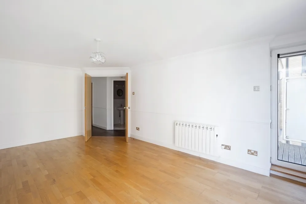 Stretton Mansions, Greenwich, SE8 photo 9