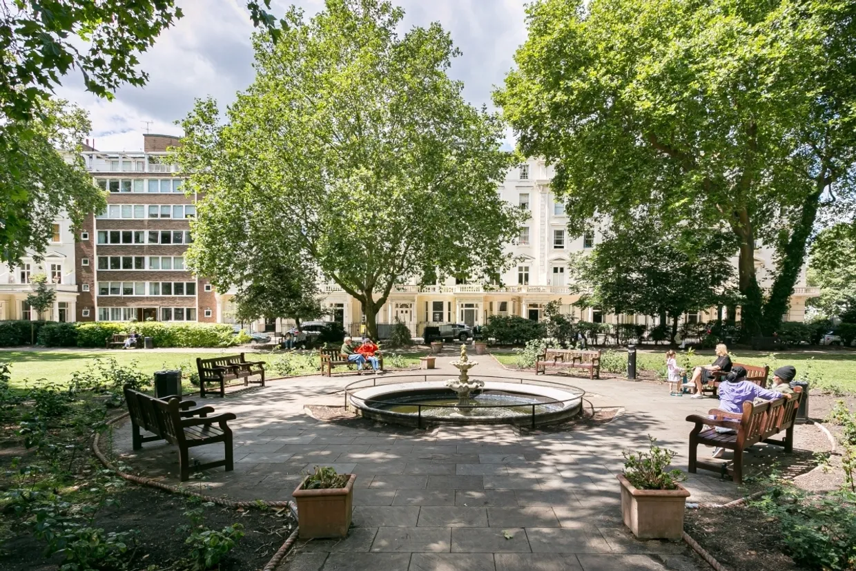 St. Georges Square Pimlico SW1V photo 8