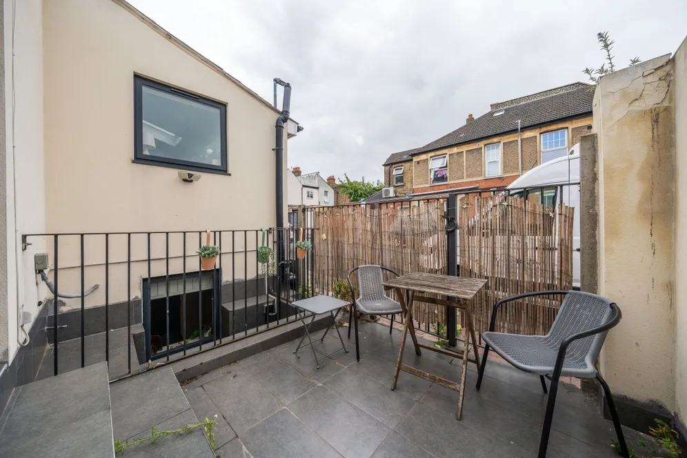 Kellino Street Tooting SW17 photo 13