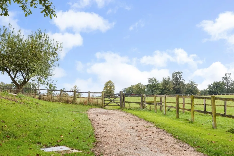 Cods Hill Beenham RG7 photo 9