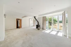 Croft Road Woldingham CR3 photo 22