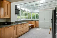 Croft Road Woldingham CR3 photo 24