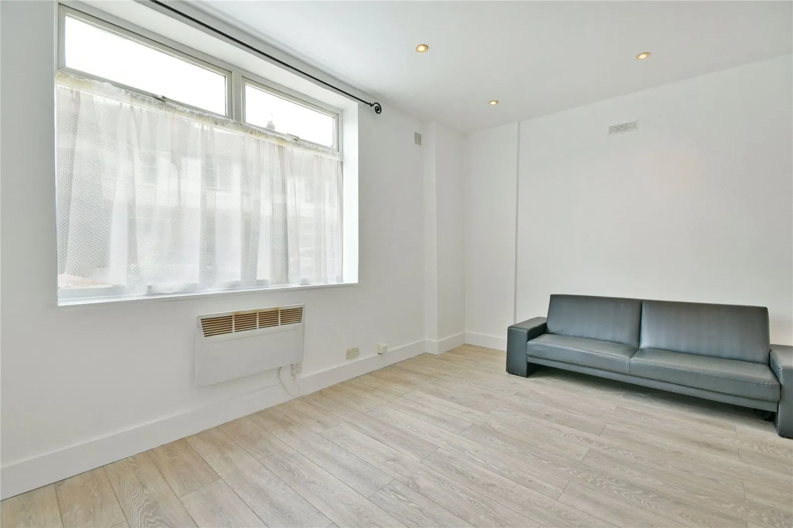 Pellatt Grove, Wood Green, London, N22