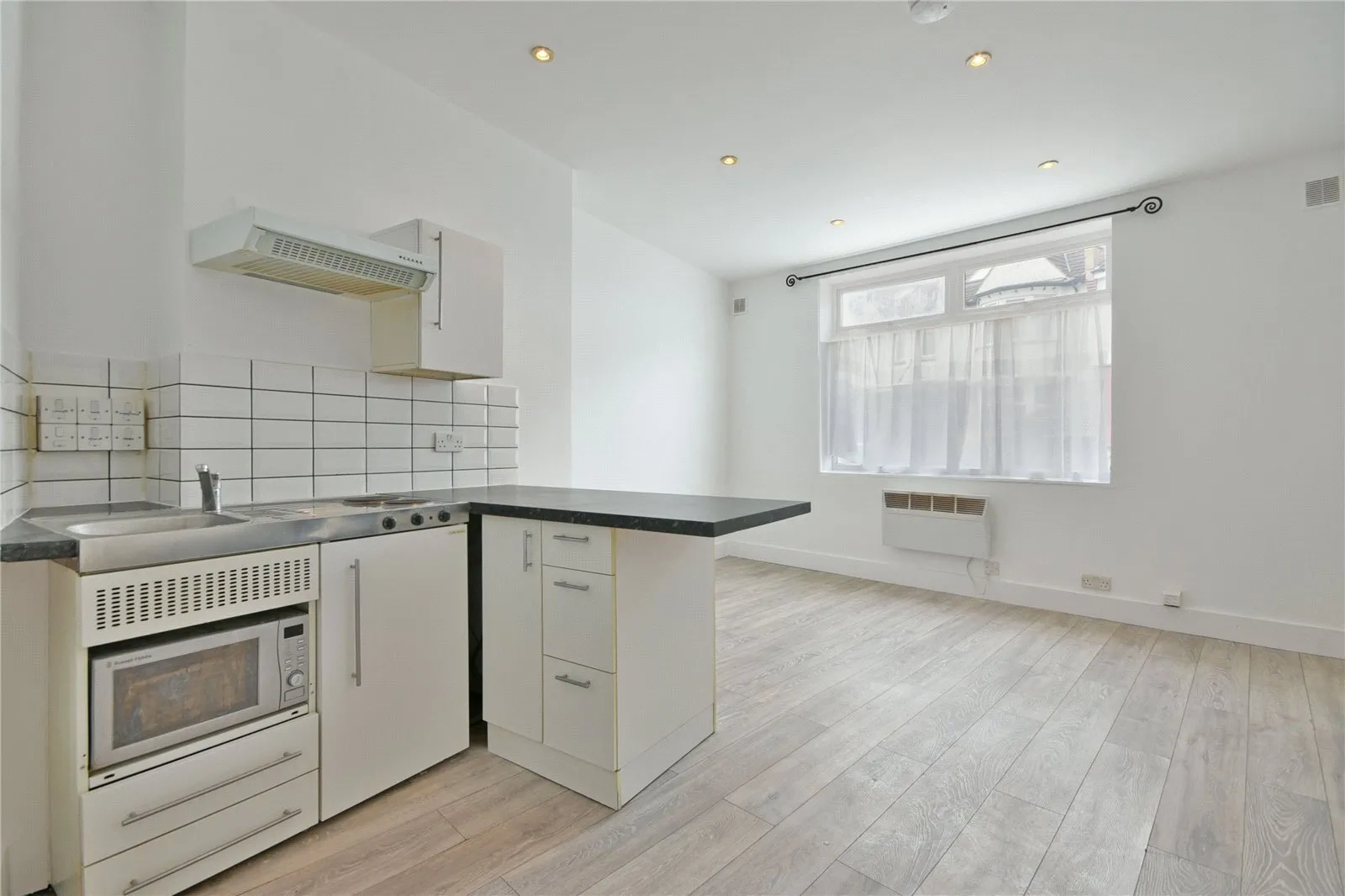 Pellatt Grove, Wood Green, London, N22