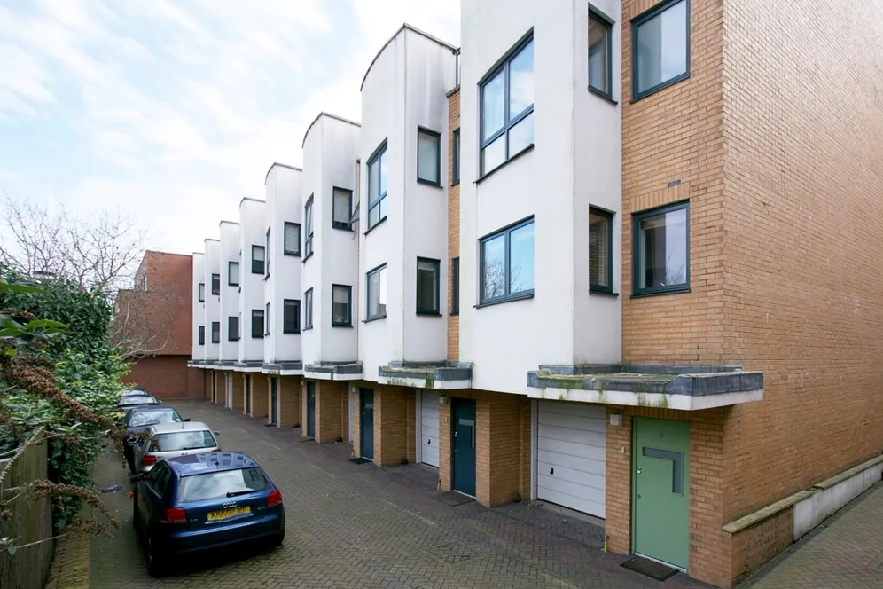 Wilberforce Mews, SW4 photo 10