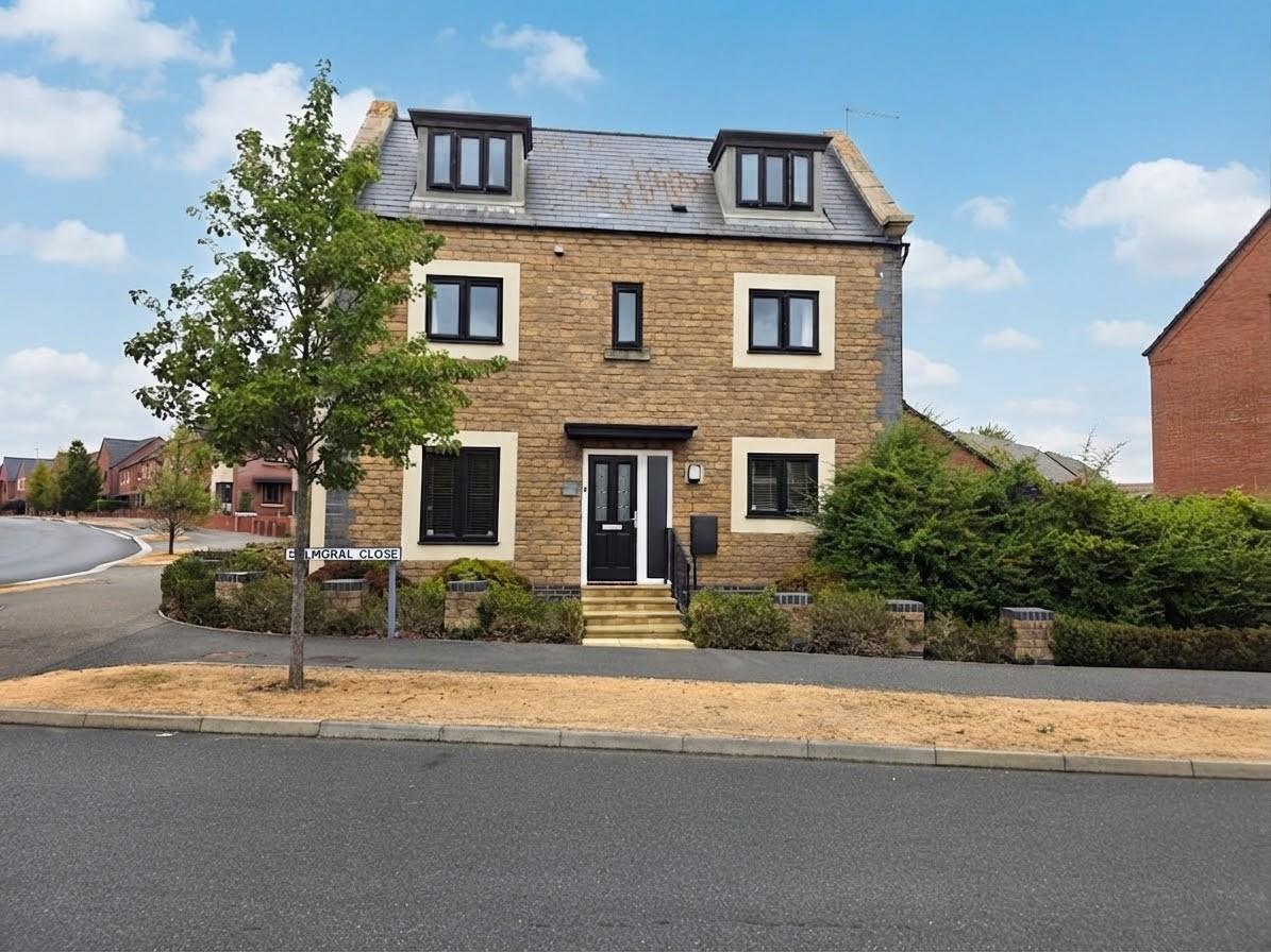 Balmoral Close, St Crispins, Northampton Image 1
