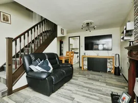 Wildene Drive, Mexborough thumb 2